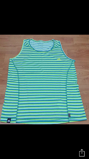 Adidas Tertemiz deformesiz, renk kaybı olmayan pırpıl pırıl ADiDAS tişö