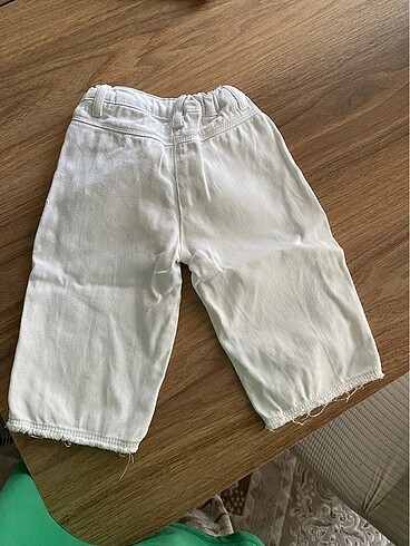 LC Waikiki Bol paça beyaz pantolon