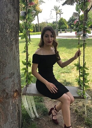 36 Beden Siyah Düz Vücuda Yapışan Elbise 34-36 bedene uygun 