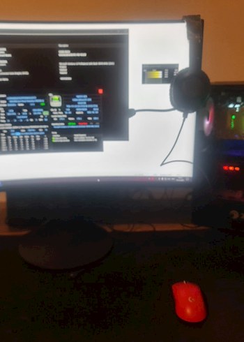 31.5" Kavisli Full HD 240Hz Monitör - Görsel 4