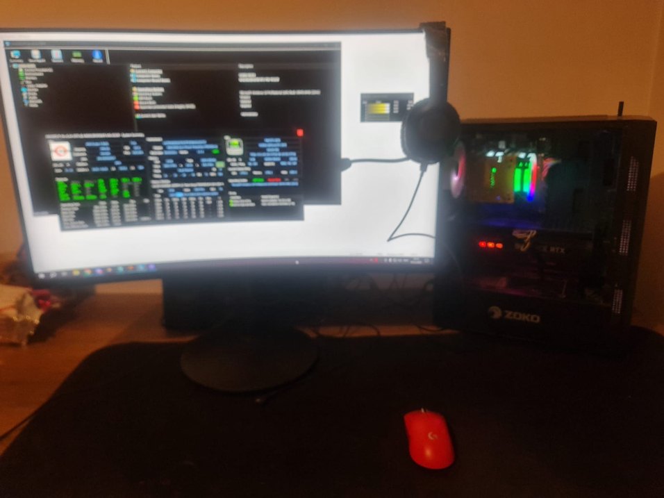 31.5" Kavisli Full HD 240Hz Monitör - Görsel 4