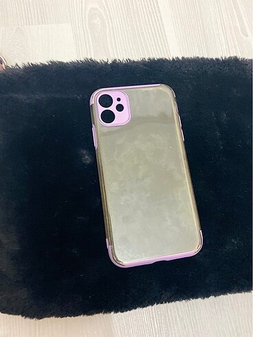 iPhone 11 lila telefon kılıfı