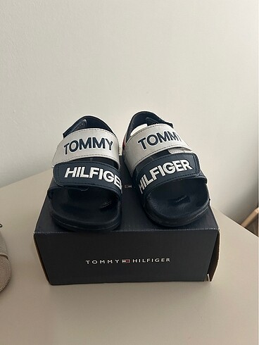 Tommy hilfiger sandalet