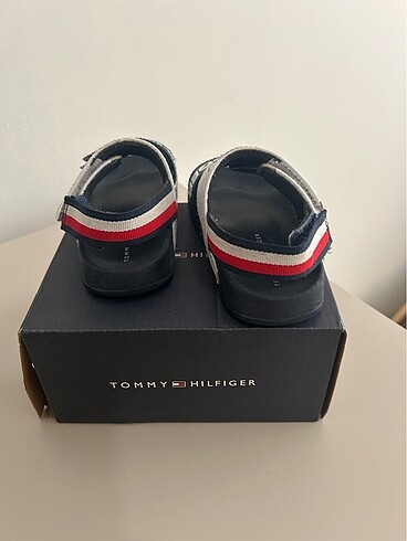 24 Beden lacivert Renk Tommy hilfiger sandalet