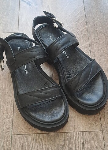 Pelinin Ayakkabıları deri sandalet 