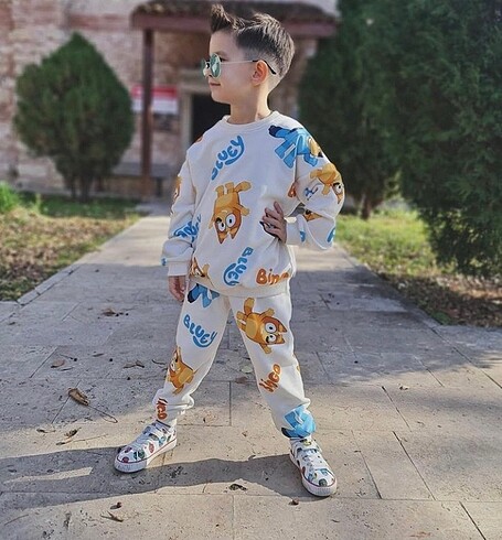 4-5 yaş zara bluey altüst takım ürün etiketlidir