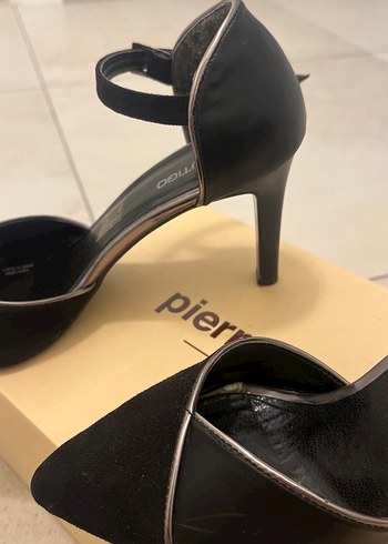 Butigo Siyah Süet Tokalı Stiletto Topuklu Kadın Ayakkabı