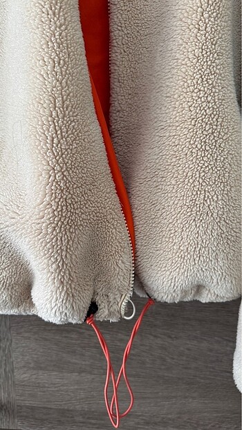 m Beden camel Renk Pull and bear kadın peluş mont