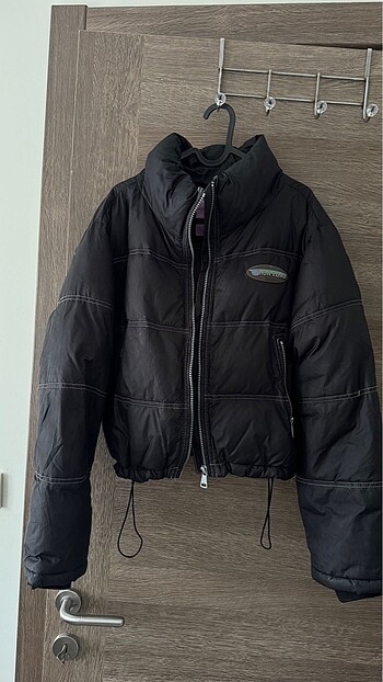 Pull and Bear Pull and Bear kadın siyah crop mont