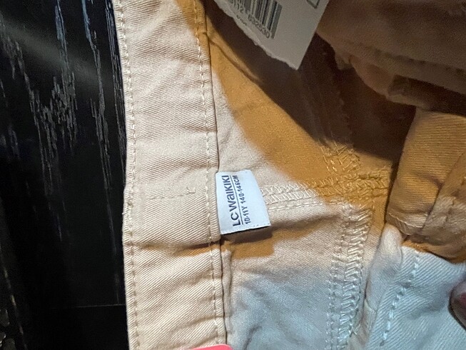 11-12 Yaş Beden ten rengi Renk Lc waikiki etiketli slim okul pantalonu