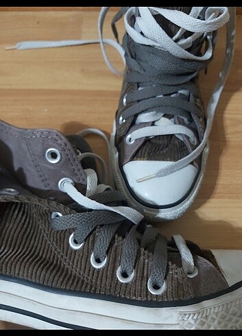 Çift katlı converse 