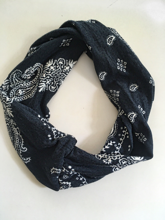 Diğer Önden çapraz bandana