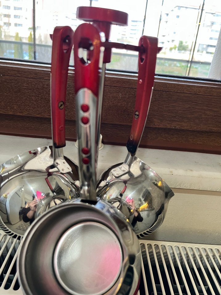 Kırmızı Standlı 6 Parça Paslanmaz Çelik Kepçe Seti - Görsel 2