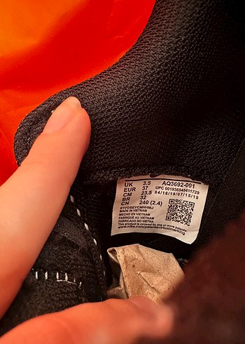 37 Beden beyaz Renk Nike Beyaz Siyah Kadın Spor Ayakkabısı Velcro