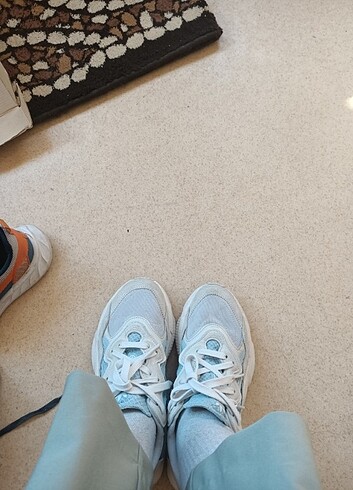 37,5 Beden Adidas ozweego 