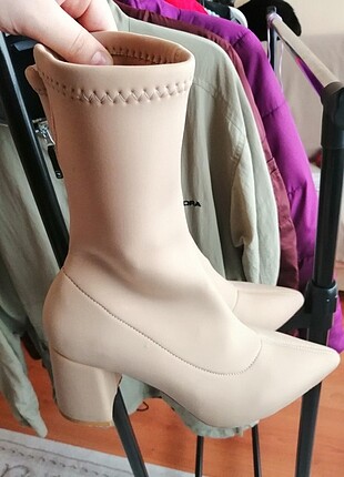 Zara model çorap çizme