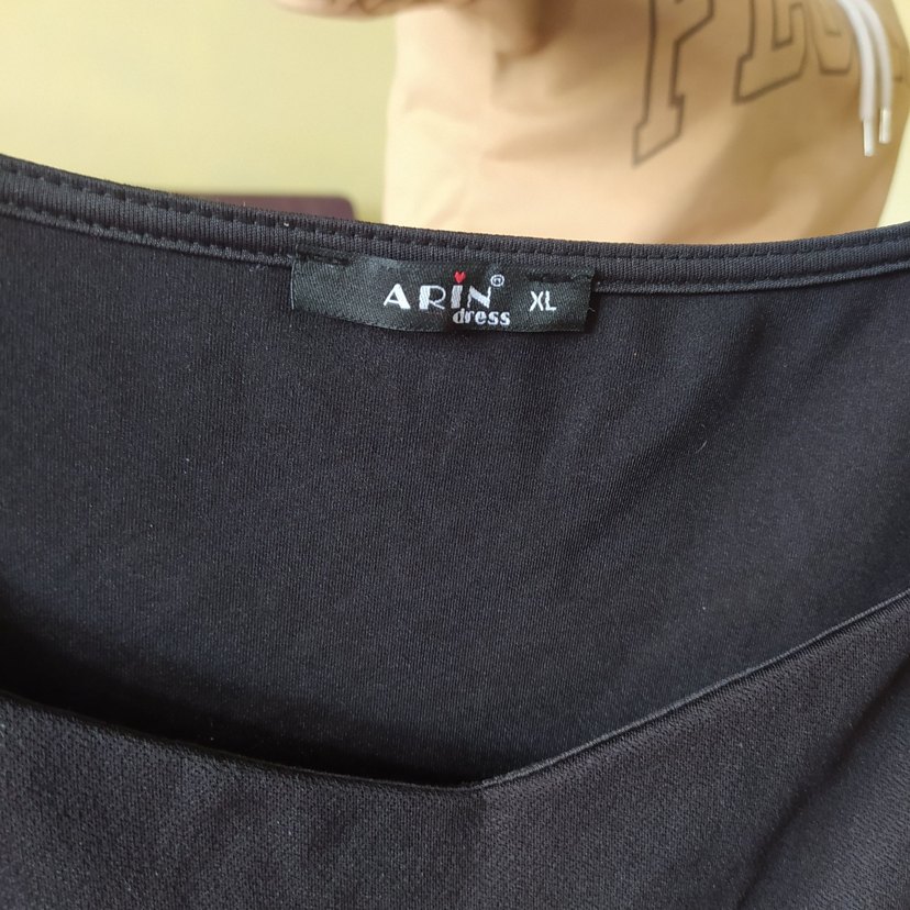 Kadın Siyah V Yaka Kolsuz Elbise - Görsel 2