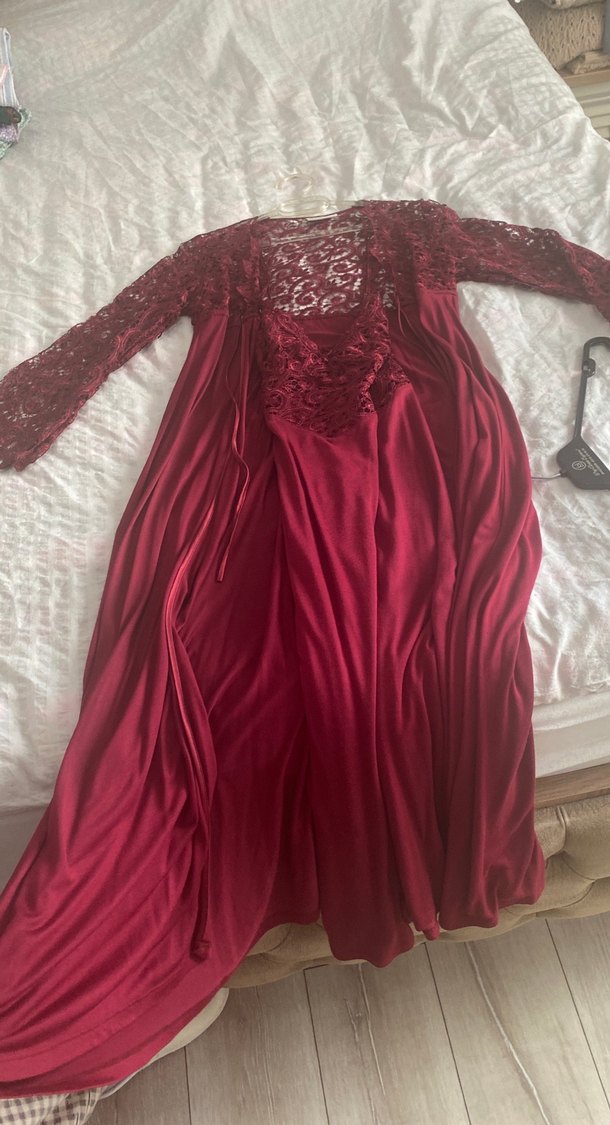 Bordo Dantel Detaylı Uzun Kadın Gecelik - Görsel 4