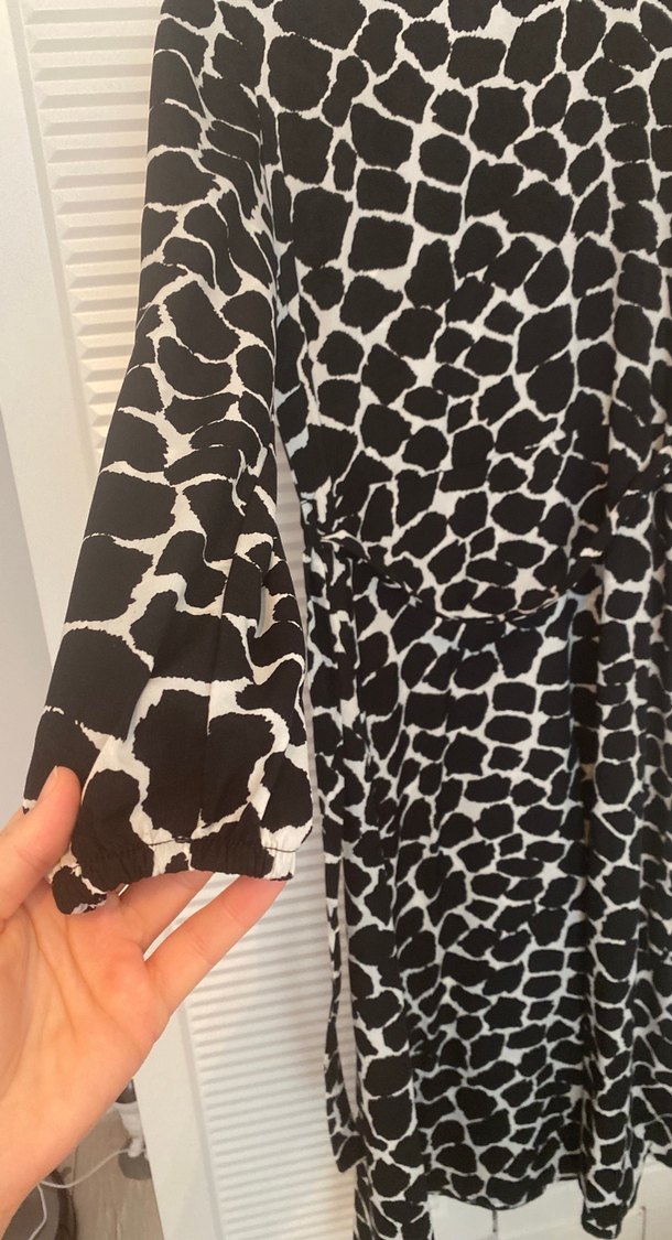 Uzun Siyah Zebra Desenli Kadın Elbise - Görsel 3