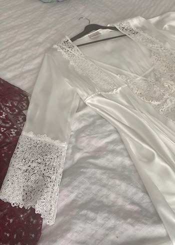 Uzun Beyaz Dantelli Bohem Kadın Pijama Takımı - Görsel 3