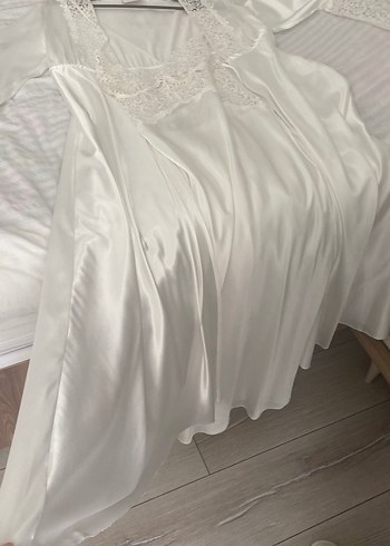 Uzun Beyaz Dantelli Bohem Kadın Pijama Takımı - Görsel 6