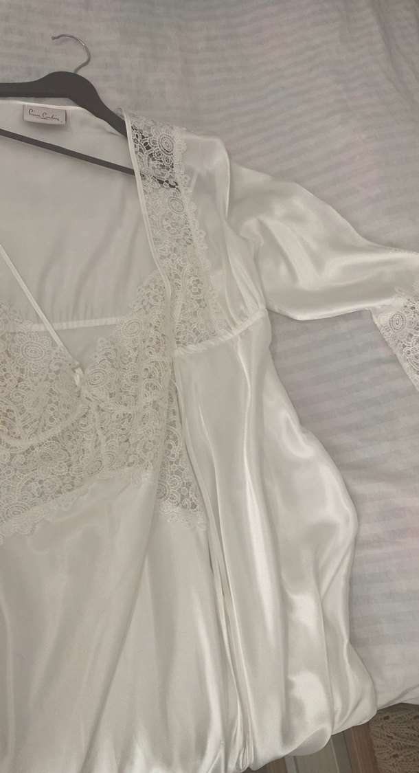 Uzun Beyaz Dantelli Bohem Kadın Pijama Takımı - Görsel 4