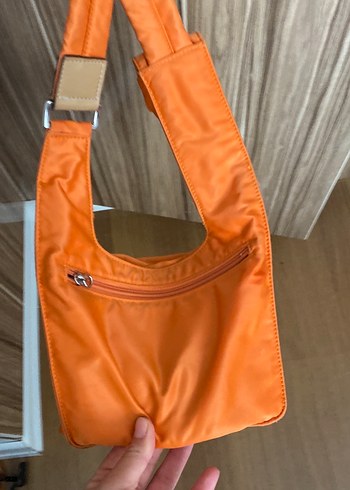 Turuncu askılı çanta, roman marka eşsiz bir parça - Görsel 5