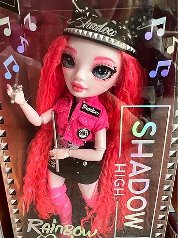 Shadow high rainbow high - Görsel 3