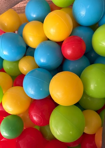 Renkli Plastik Oyun Topları - Görsel 4