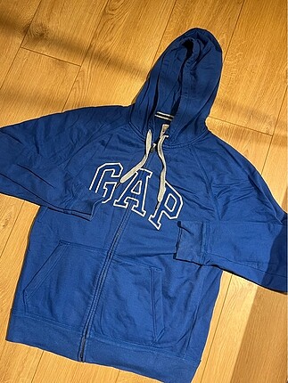 Gap sweatshirt