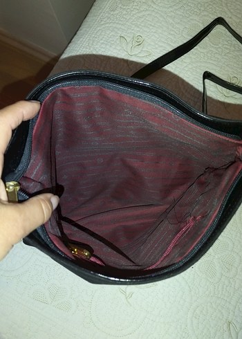 Klasik Siyah Deri Tokalı Kadın Çantası - Görsel 6