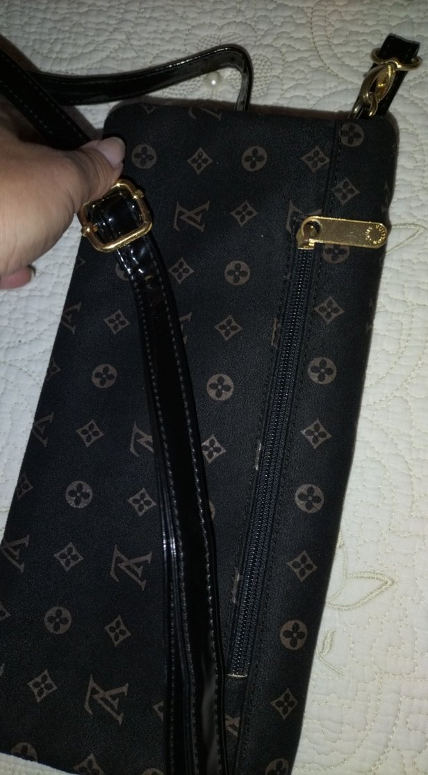 Klasik Siyah Deri Tokalı Kadın Çantası - Görsel 2