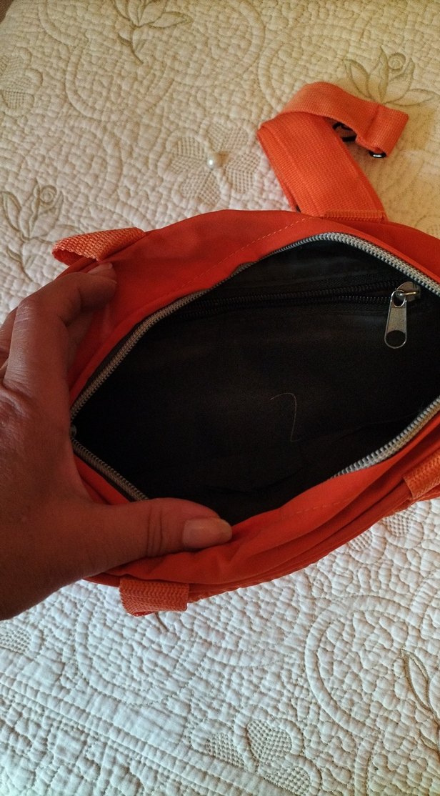 Parlak Kırmızı Bebek Çantası - Görsel 3