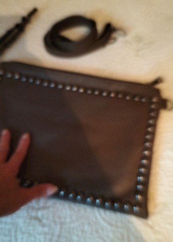 Kahverengi Deri Zımbalı Kadın Çanta - Görsel 2