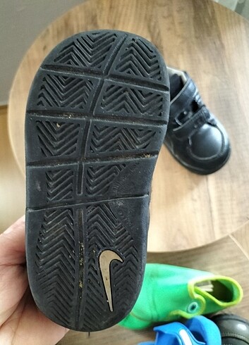 Nike İle ayakkabı az