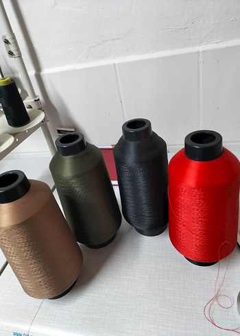 Renkli overloki İplik - Görsel 2