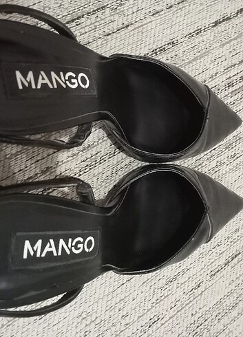 38 Beden siyah Renk Mango stiletto