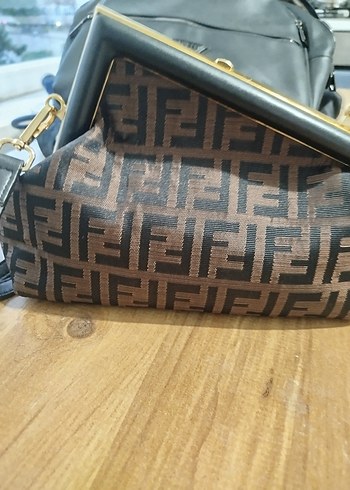 Fendi Fendi kahverengi Baskılı Tokalı Kadın Çanta