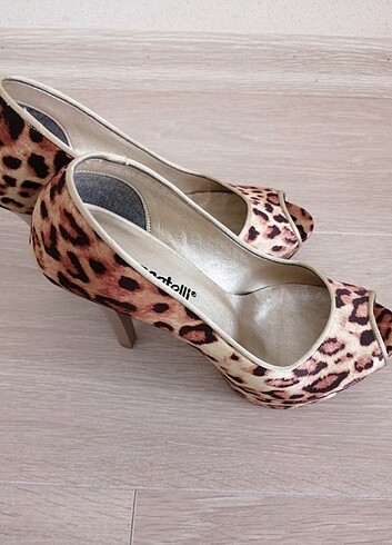 Bambi Marcatelli leopar stiletto 