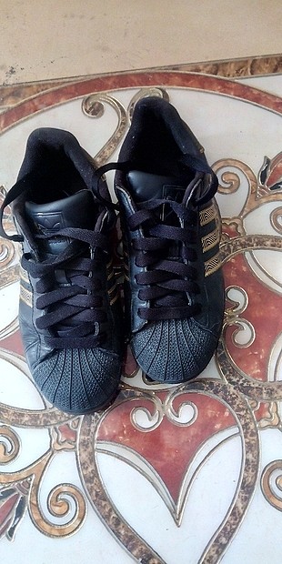 Orjinal adidas