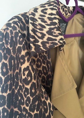 Leopar Desenli Bej Kadın Trençkot - Görsel 5