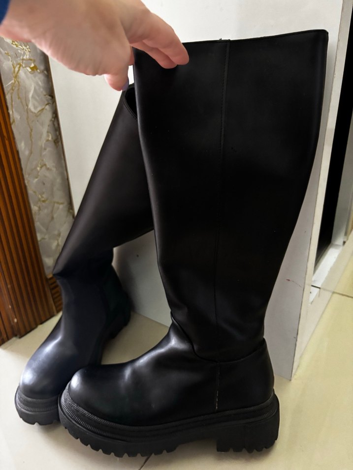 Siyah deri içi polar çizme - Görsel 3