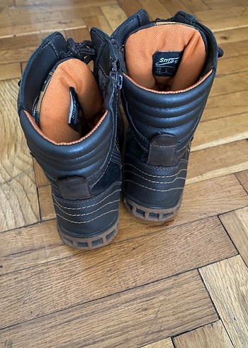 Kahverengi Erkek Çocuk Biker Bot - Görsel 2