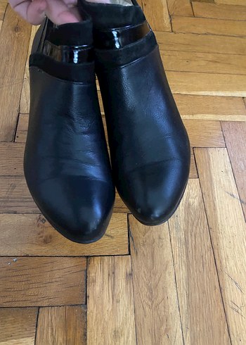 Siyah Deri Kadın Topuklu Bot - Görsel 3
