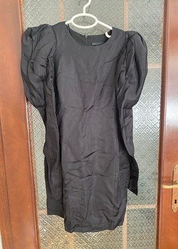 Siyah Drapeli Uzun Kollu Midi Elbise - Görsel 2