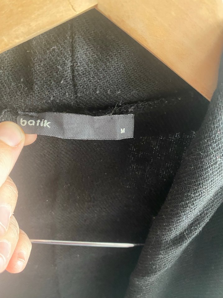 Siyah kaşe kumaştan Kadın Ceket - Görsel 2