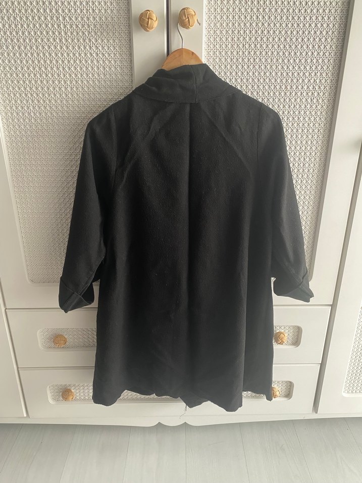 Siyah kaşe kumaştan Kadın Ceket - Görsel 5