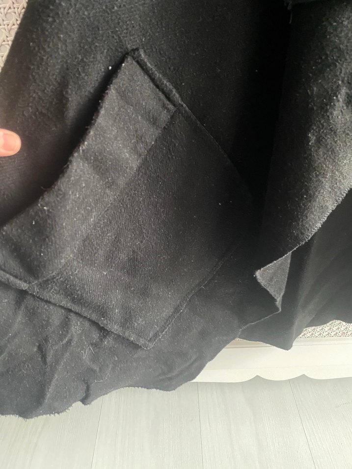 Siyah kaşe kumaştan Kadın Ceket - Görsel 4