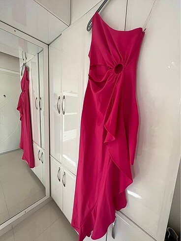 Trendyol Milla fuşya bel detaylı abiye - Görsel 2