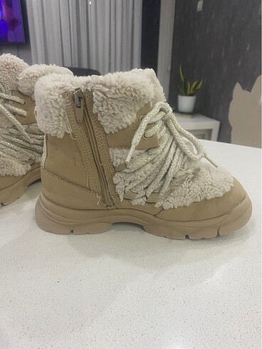 28 Beden Zara bot